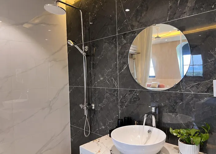 Edenam Boutique Khách sạn Hạ Long